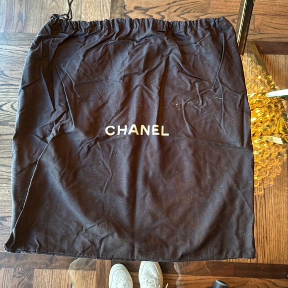 Authentic Chanel dust bag with drawstring. - Picture 1 of 1